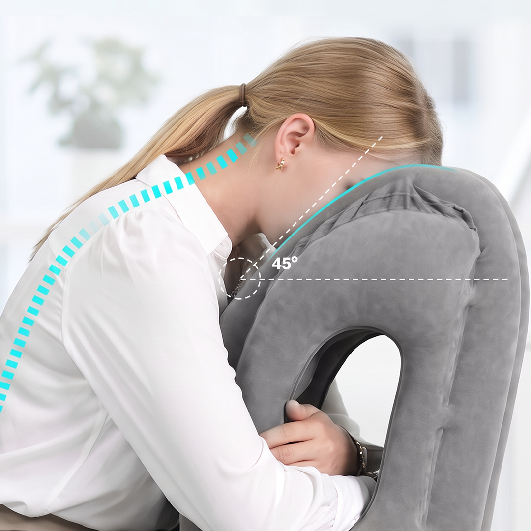 Forward-leaning travel pillow with a 45-degree support angle