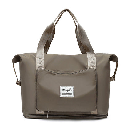 Large capacity folding travel bag