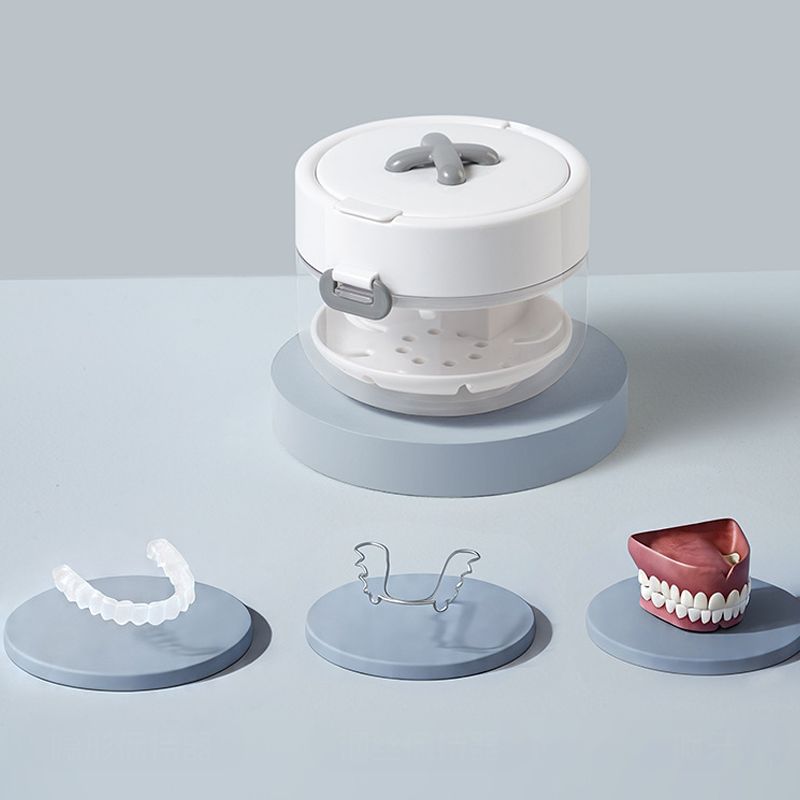 All-in-One Retainer Storage Case - Keep Retainer Clean & Safe